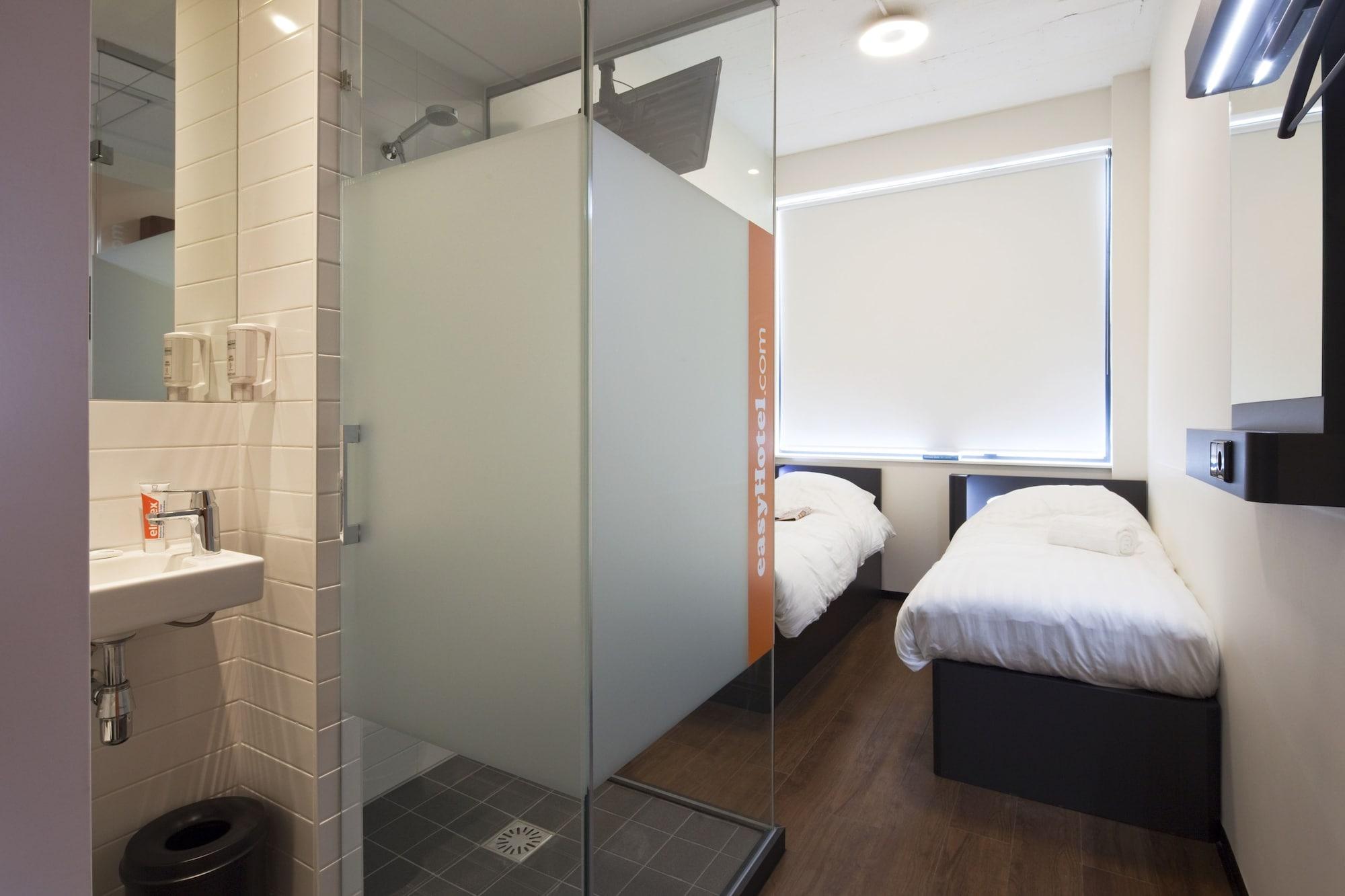 Easyhotel Amsterdam City Centre South Eksteriør billede
