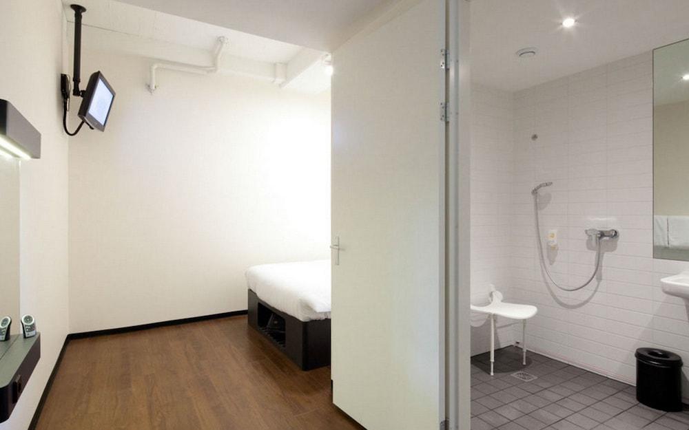 Easyhotel Amsterdam City Centre South Eksteriør billede