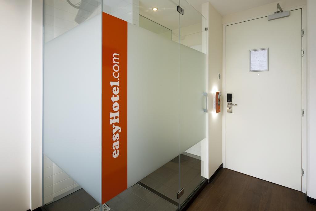 Easyhotel Amsterdam City Centre South Eksteriør billede